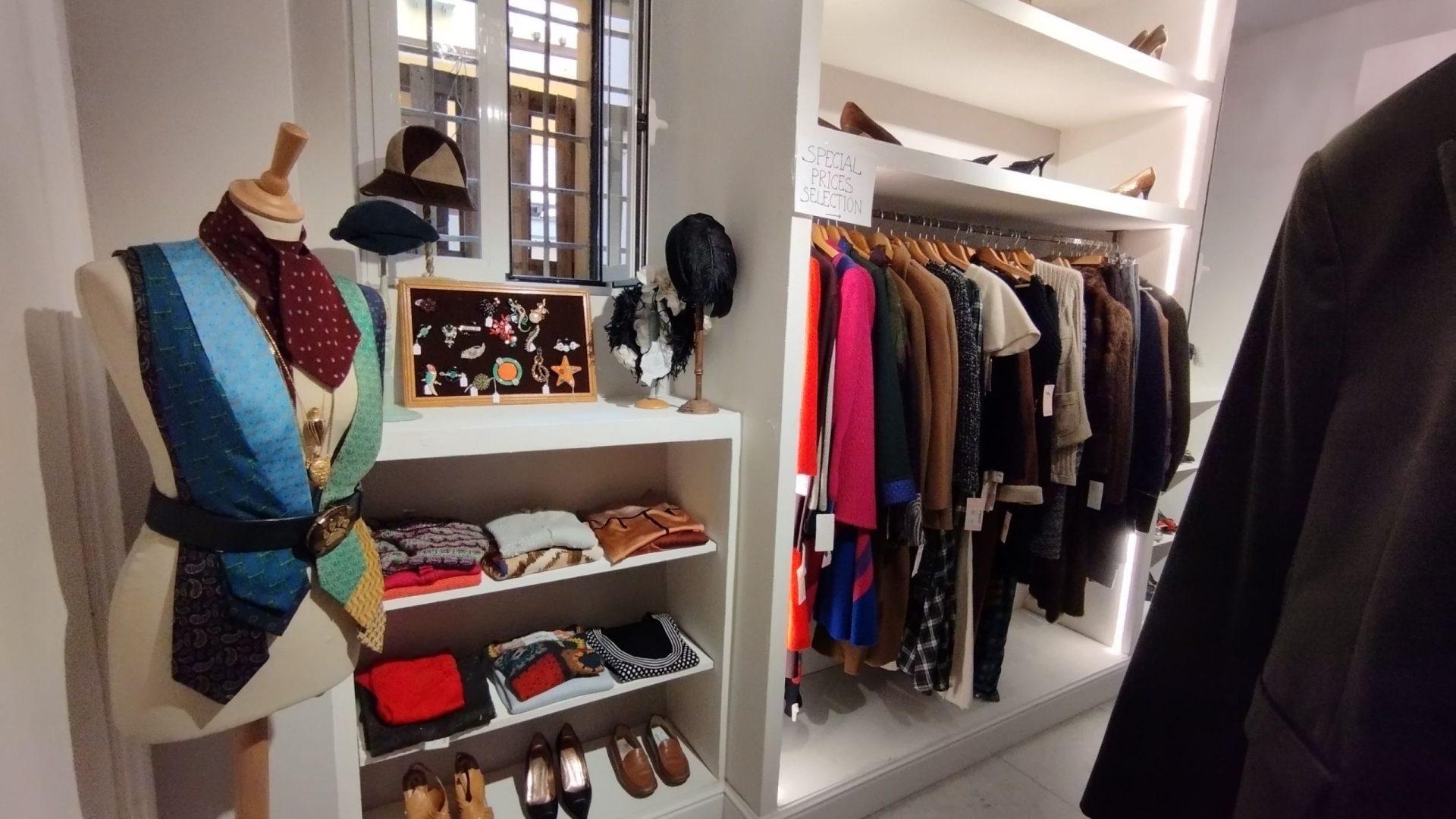 Moda etica a Monti - second hand, vintage e artigianato